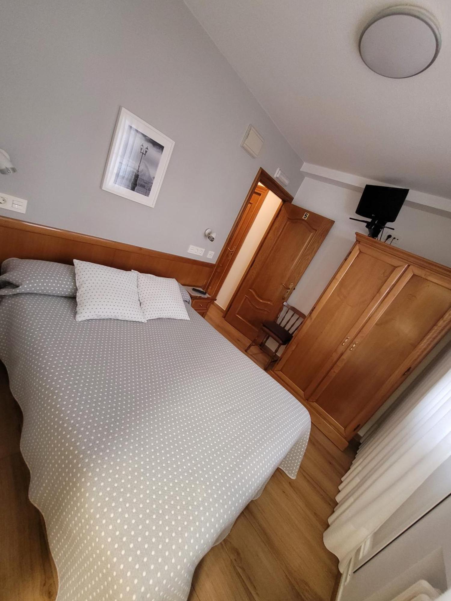 Hostal San Felix Хихон Экстерьер фото