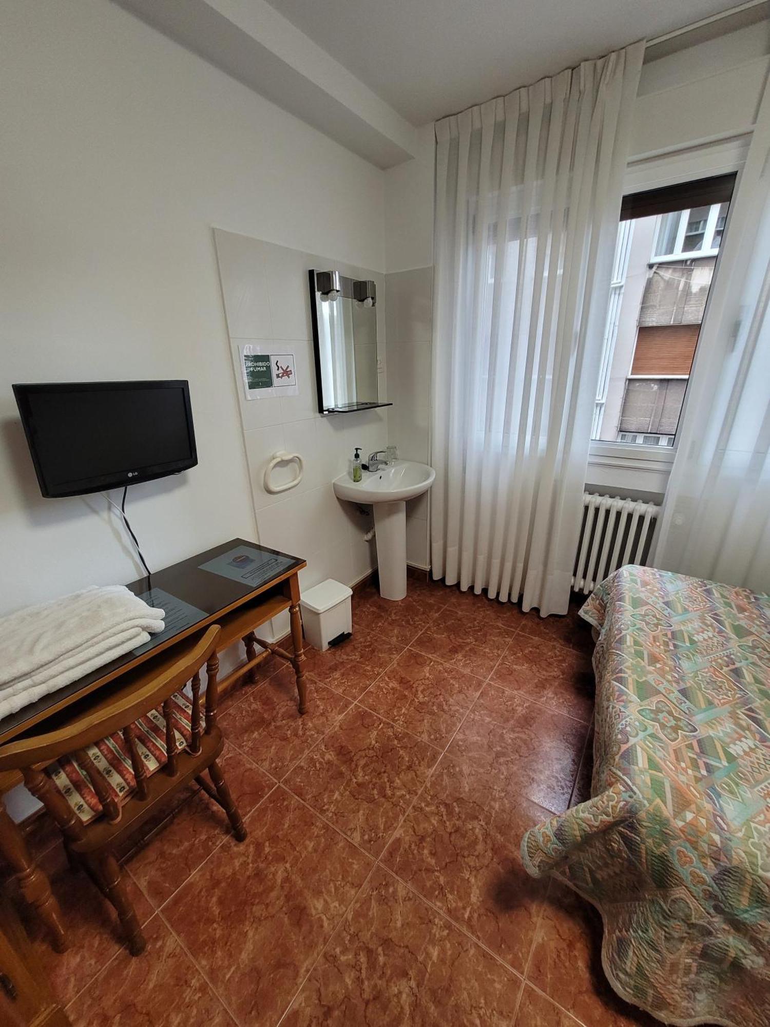 Hostal San Felix Хихон Экстерьер фото